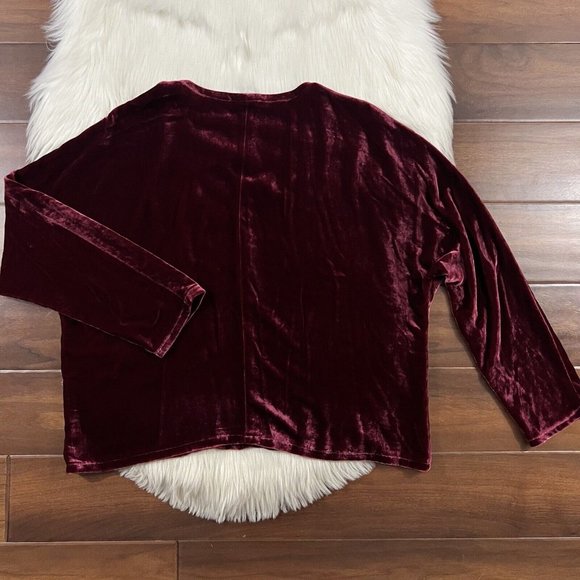 Eileen Fisher Women's‎ Size XS Deep Claret Velvet V Neck Top - Picture 6 of 8